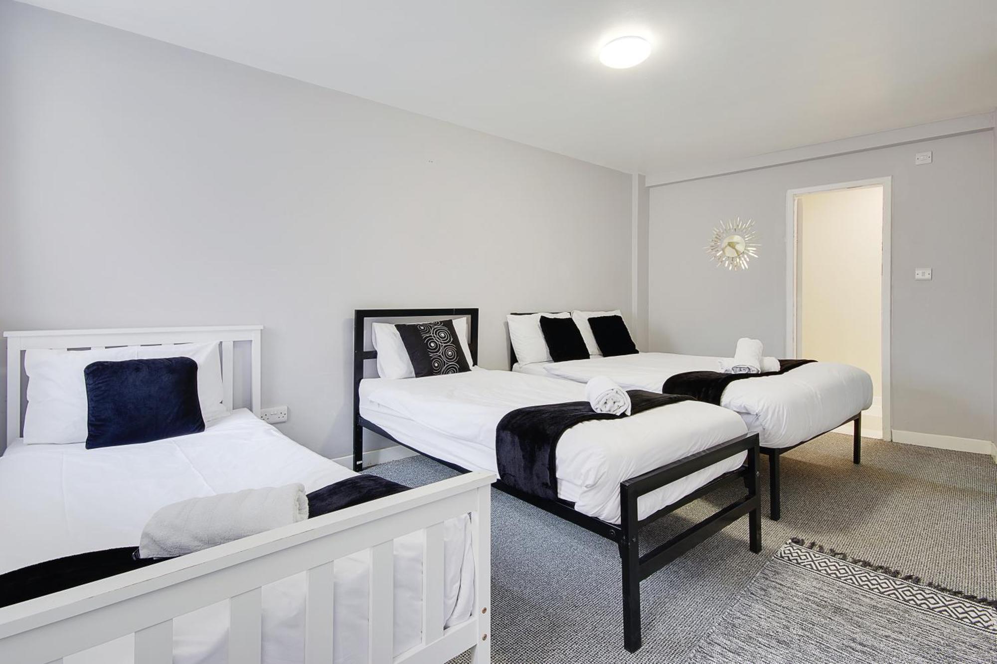 Hotel Azure Beach Bournemouth Exteriör bild